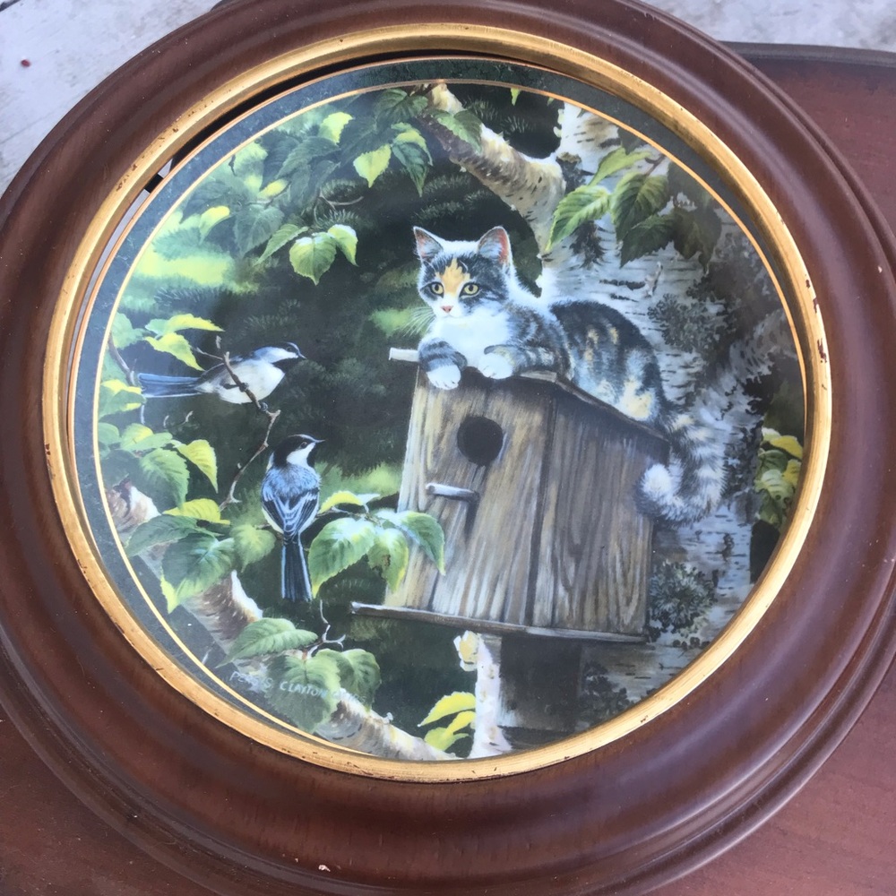 Woodland Cat & Birdhouse Decorative Art Plate in Green
